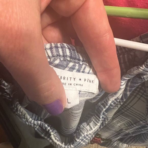 Silk Exchange short sleeve button down shirt - Picture 5 of 8